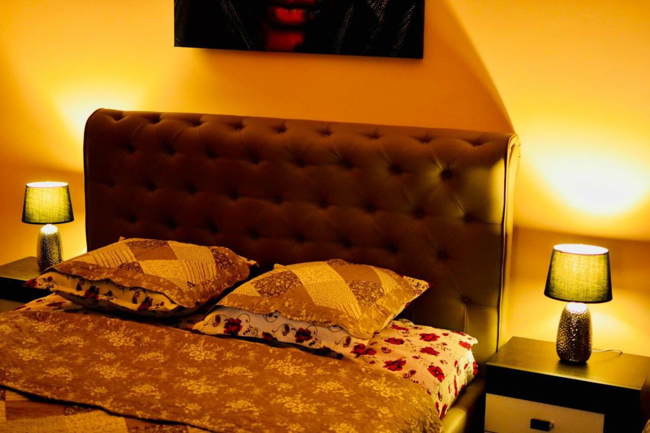 Casa Iris Center Hotell Sibiu Eksteriør bilde