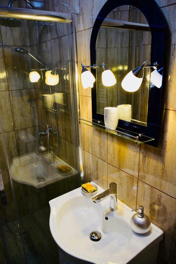 Casa Iris Center Hotell Sibiu Eksteriør bilde